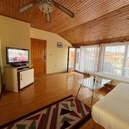 за гости Apartment